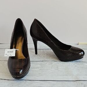 NWT Christian Siriano Brown Patent Leather Croc Heels Size 8